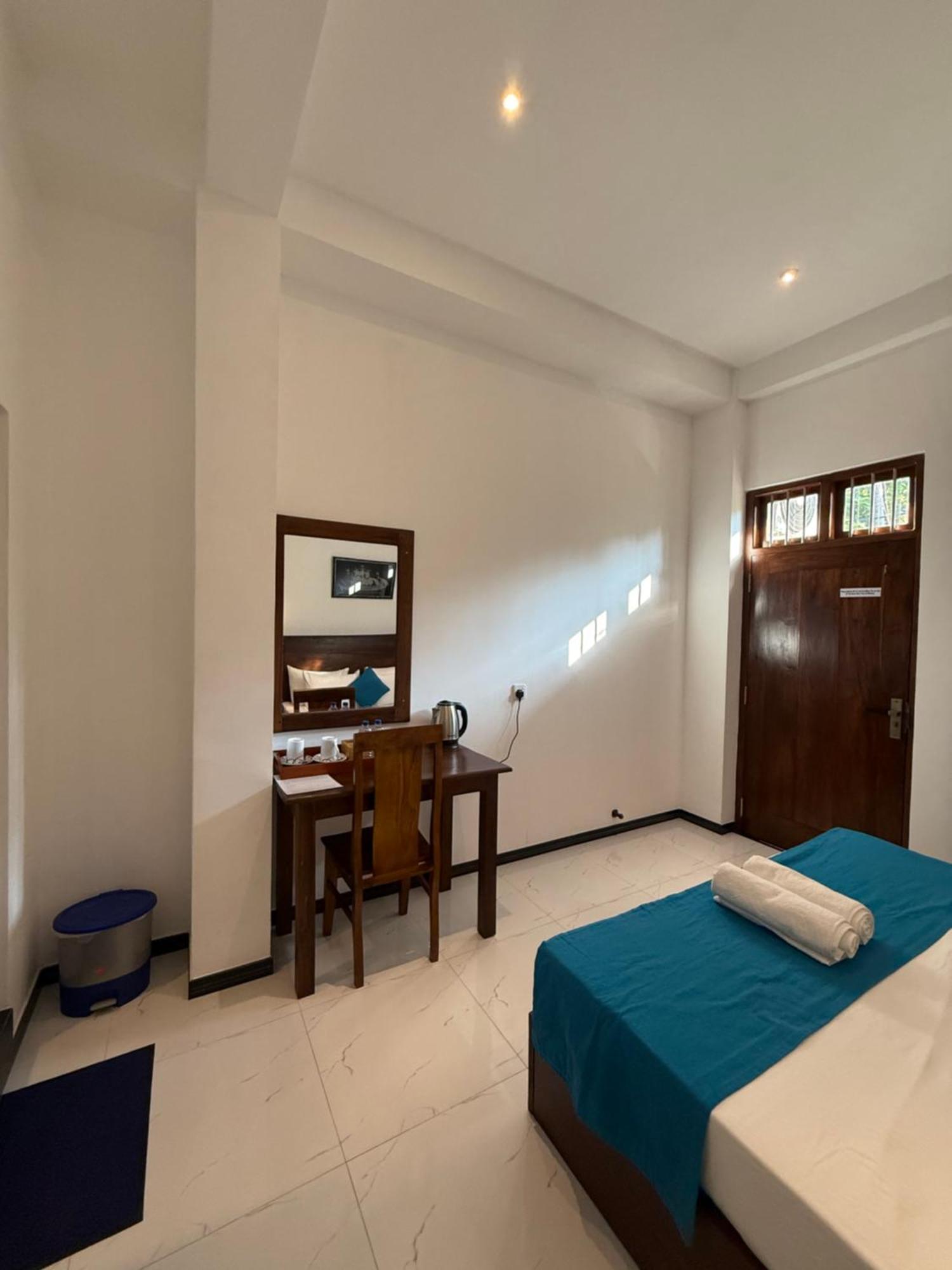 Devon Surf . Inn - Hiriketiya Dikwella Extérieur photo